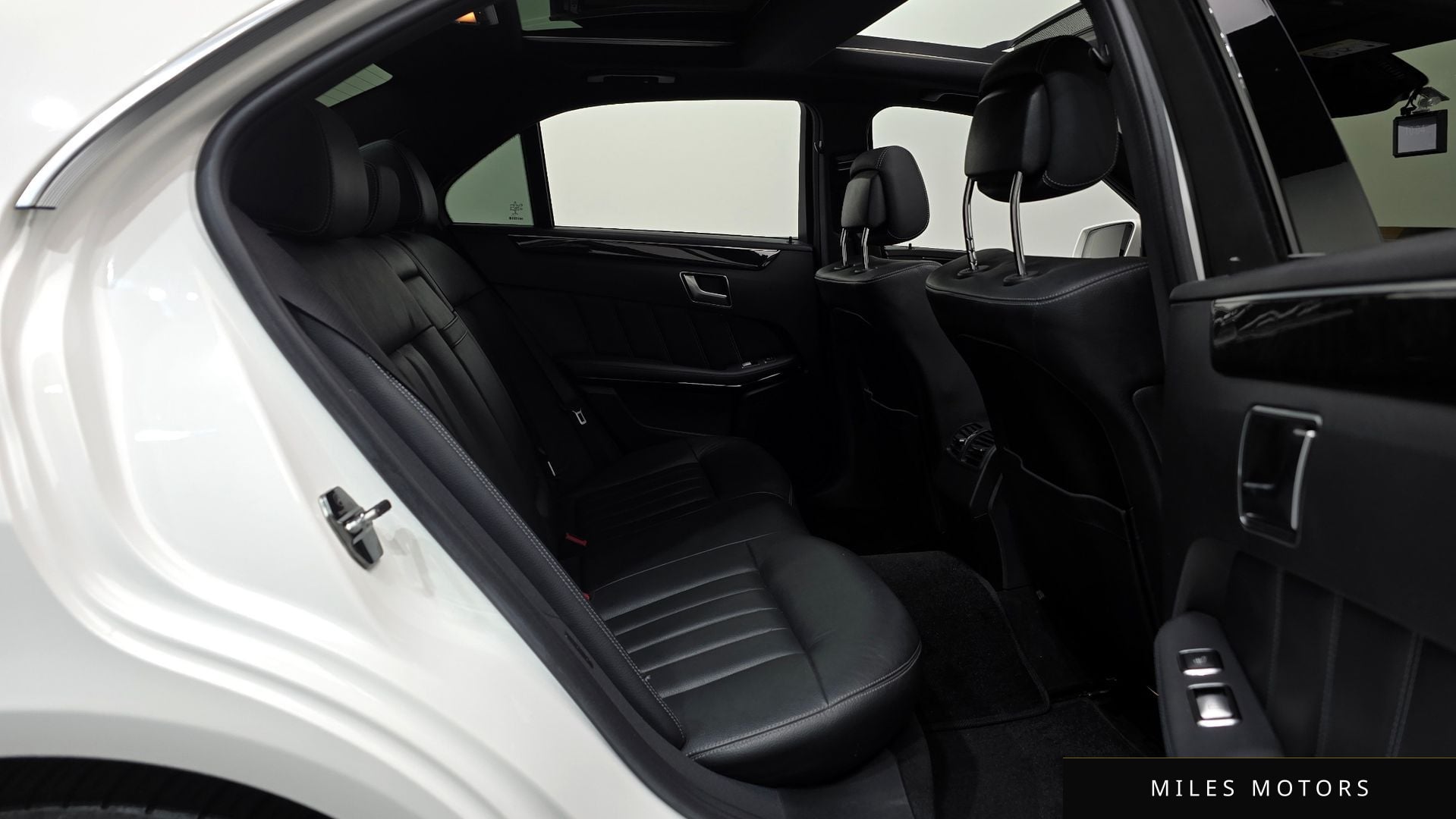 Mercedes-Benz E-Class W212 2014 — миниатюра 12