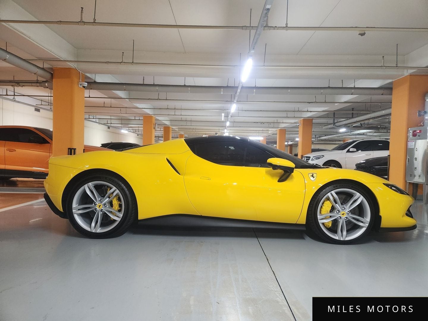Ferrari 296 GTS 2024 — миниатюра 7