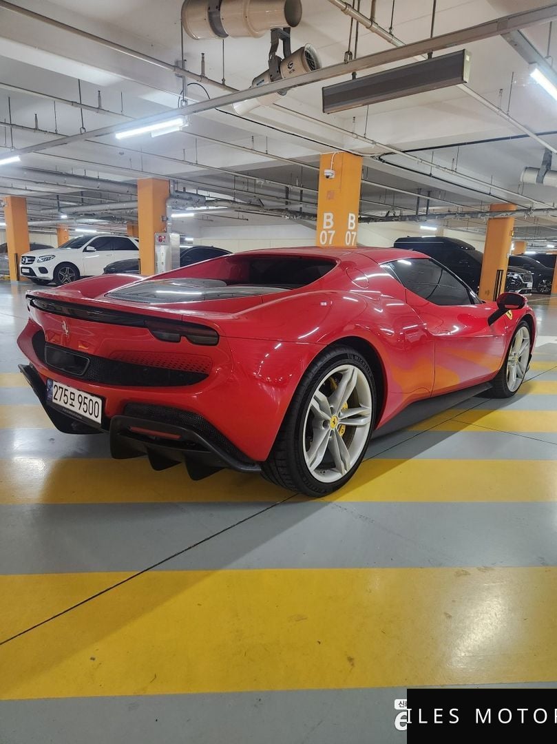 Ferrari 296 GTB 2024 — миниатюра 9
