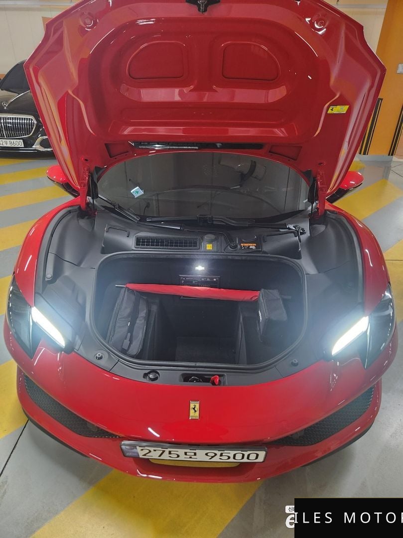 Ferrari 296 GTB 2024 — миниатюра 10