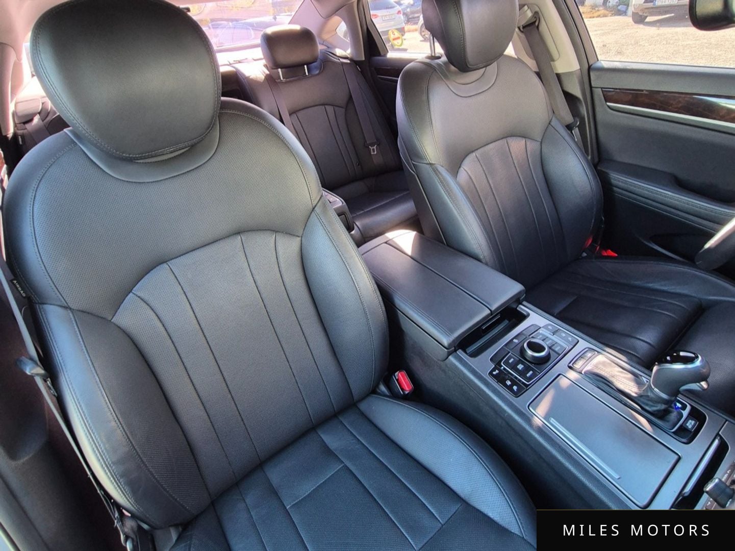 Hyundai Genesis 2015 — миниатюра 7