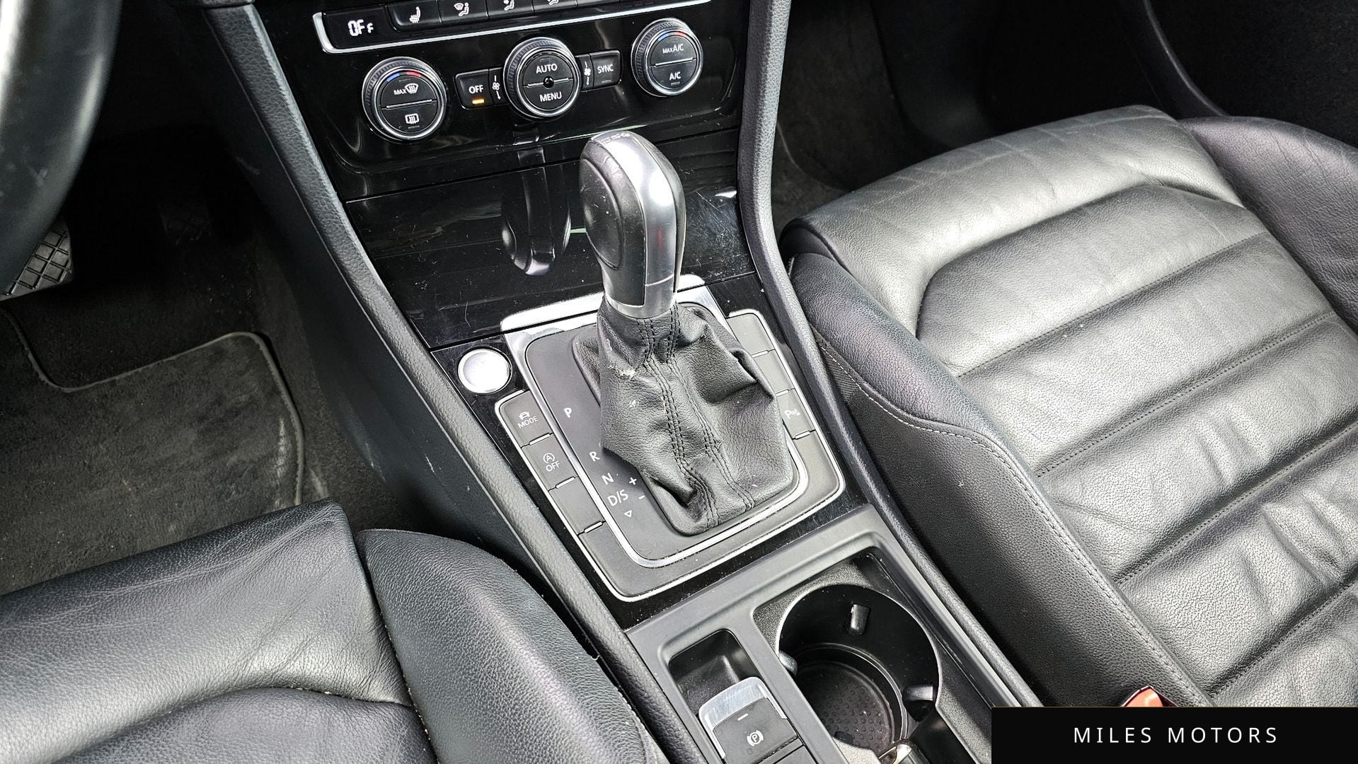 Volkswagen 골프 2015 — миниатюра 9