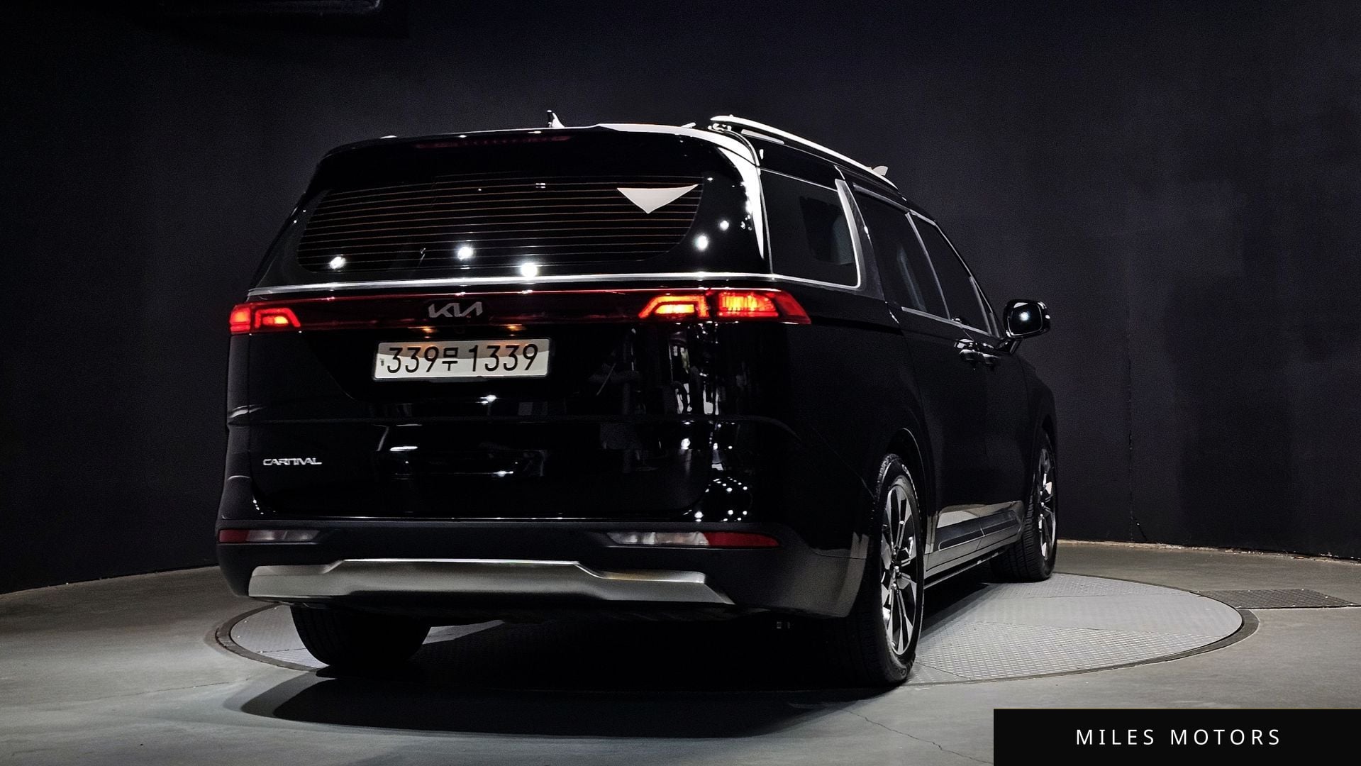 Kia Carnival 2023 — миниатюра 2