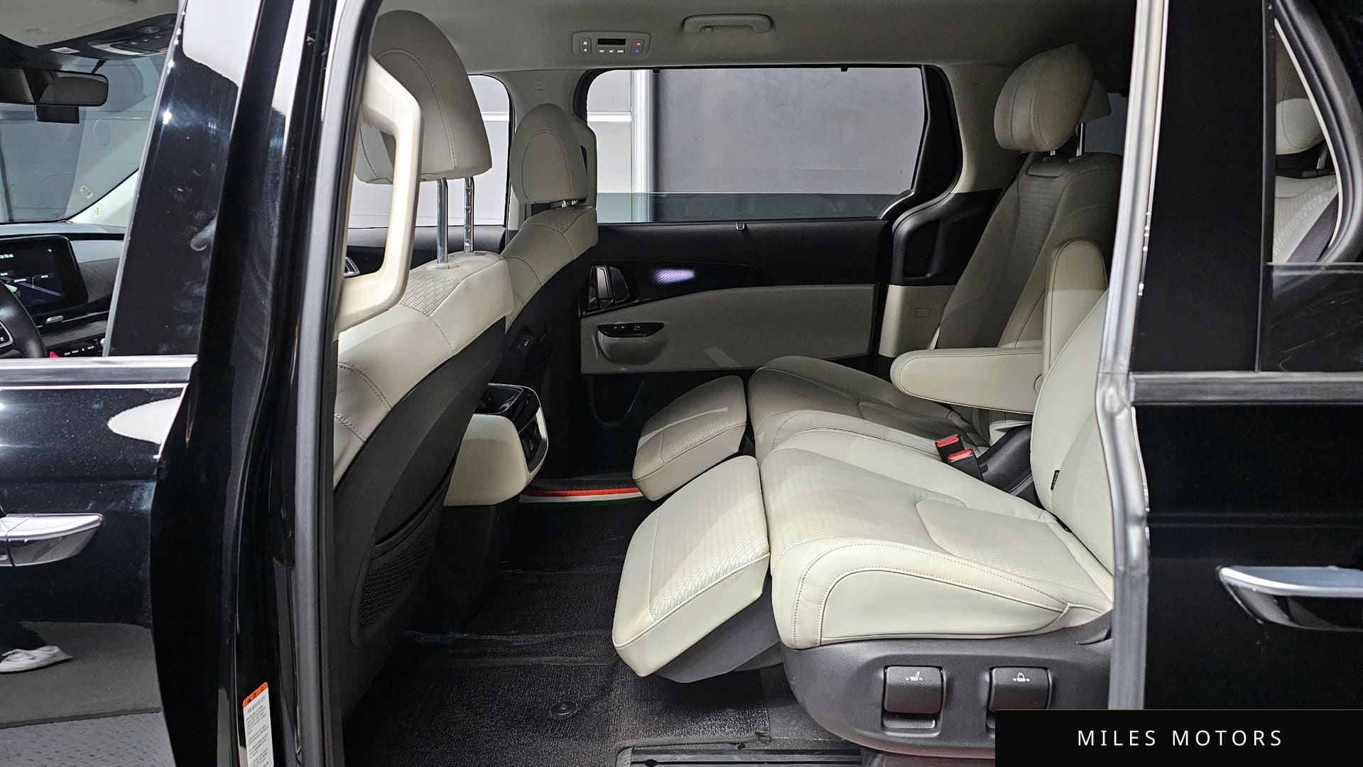 Kia Carnival 2023 — миниатюра 12
