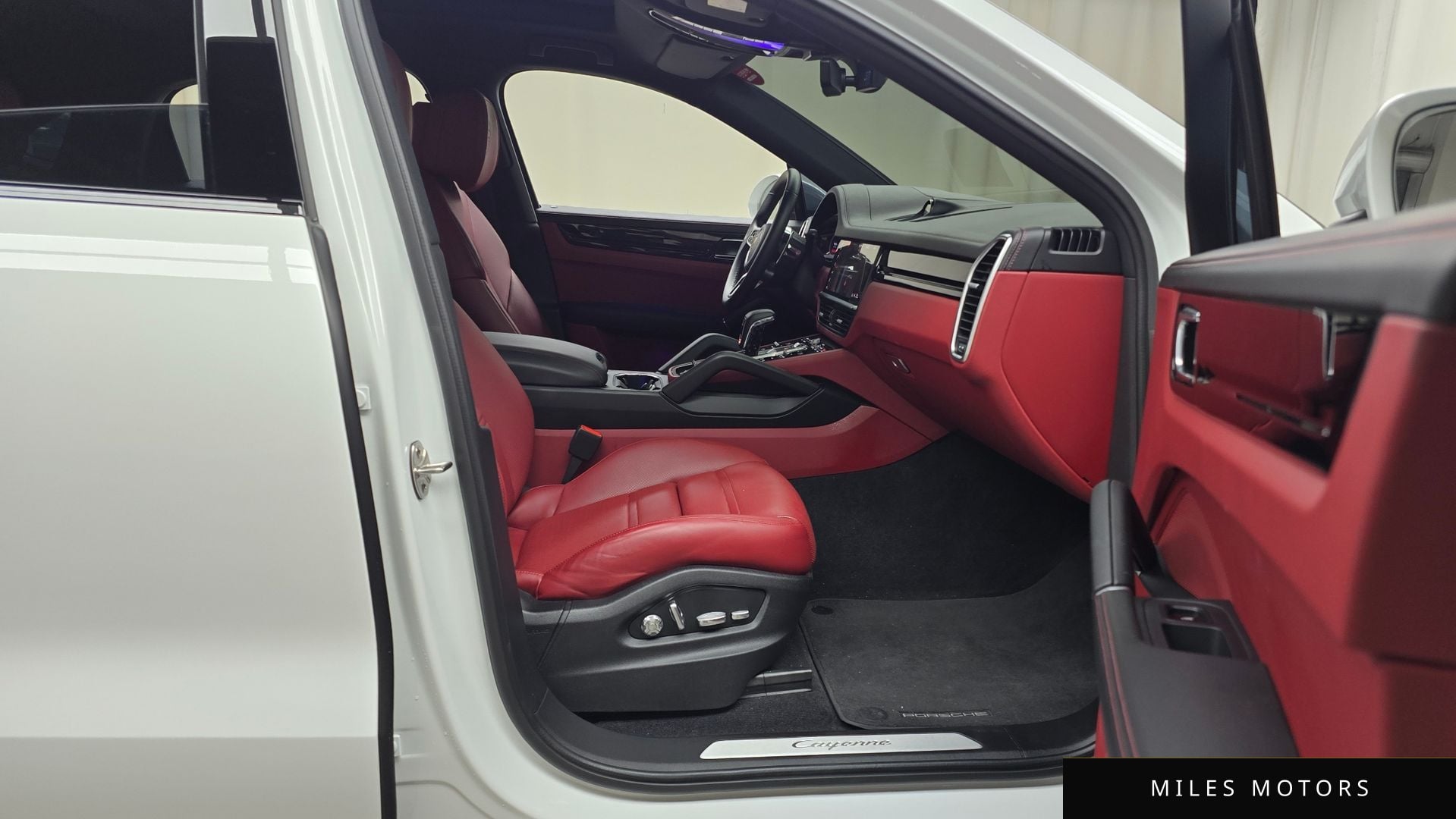 Porsche 카이엔 (PO536) 2021 — миниатюра 11