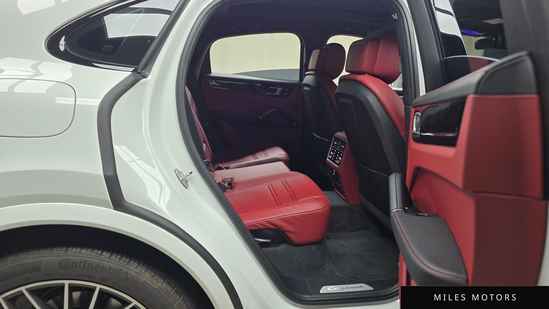 Porsche 카이엔 (PO536) 2021 — миниатюра 12