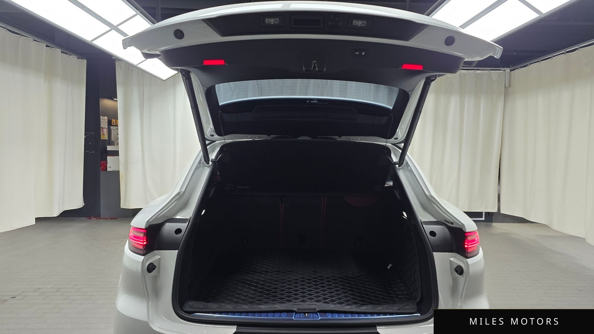 Porsche 카이엔 (PO536) 2021 — миниатюра 20