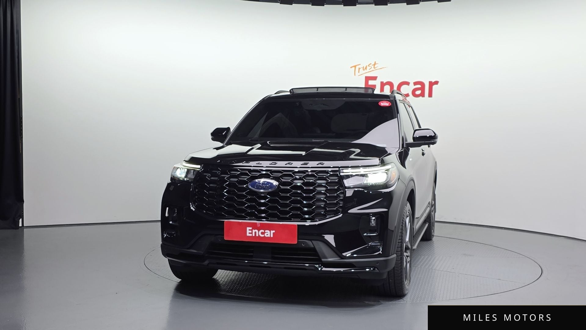 Ford Explorer 2025 — миниатюра 3