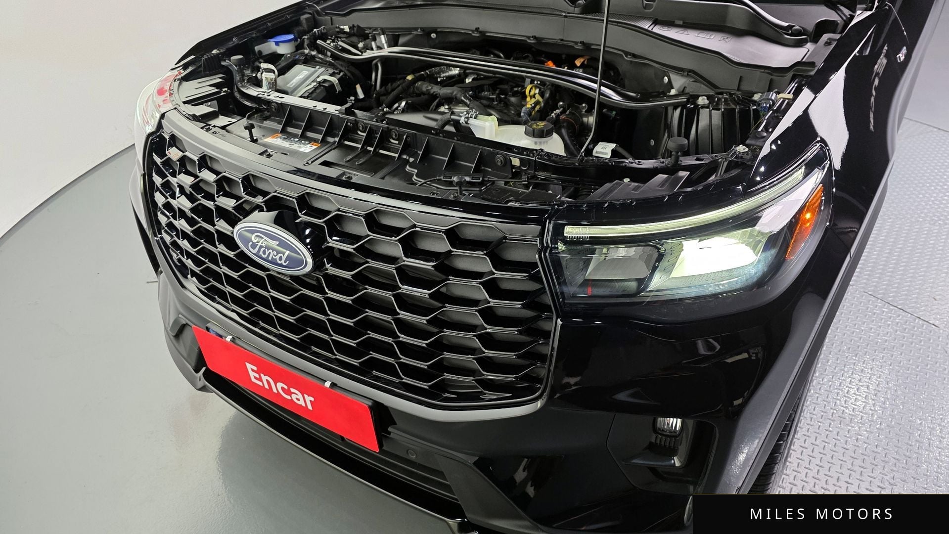 Ford Explorer 2025 — миниатюра 6