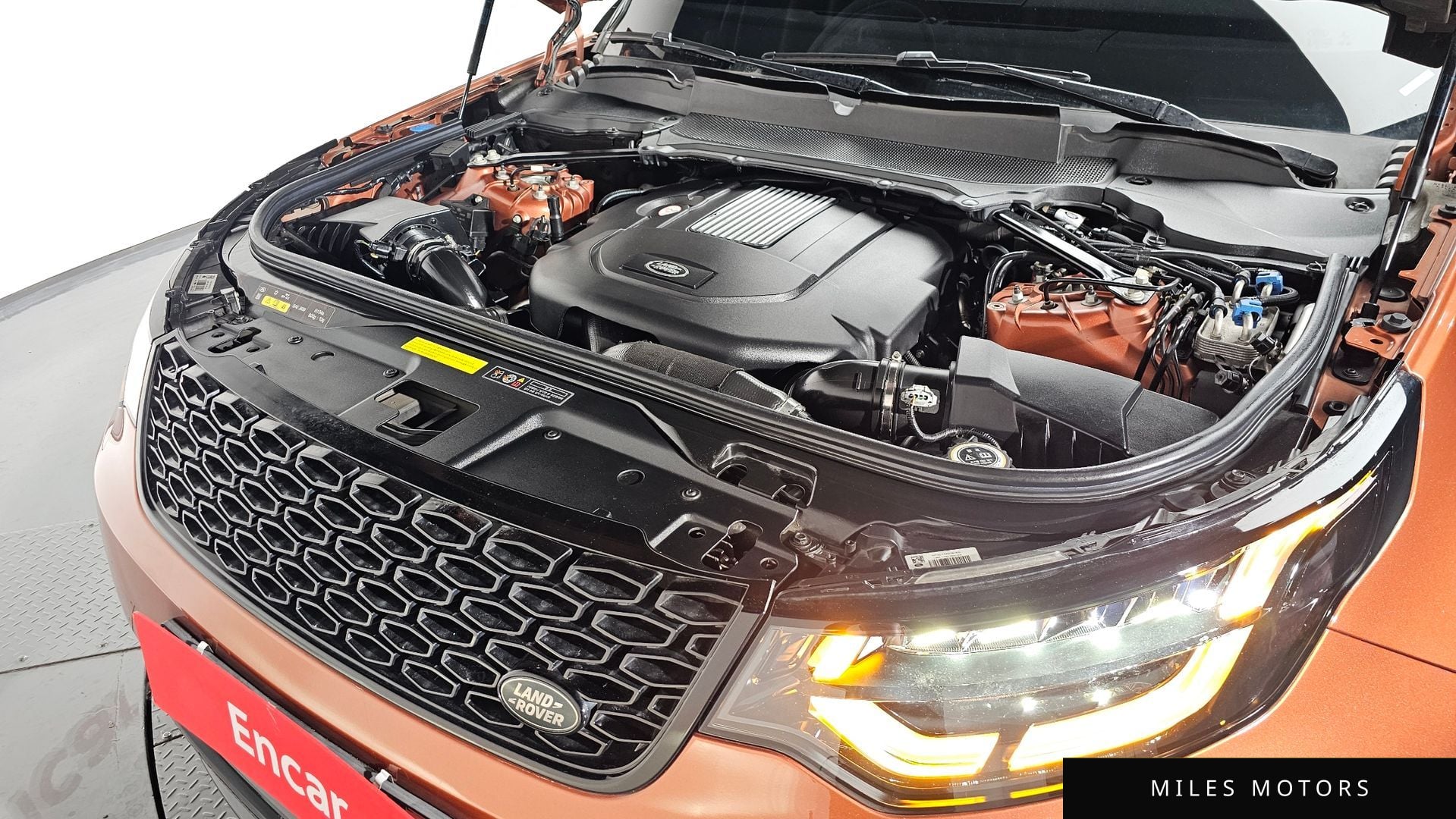 Land Rover Discovery 2020 — миниатюра 6