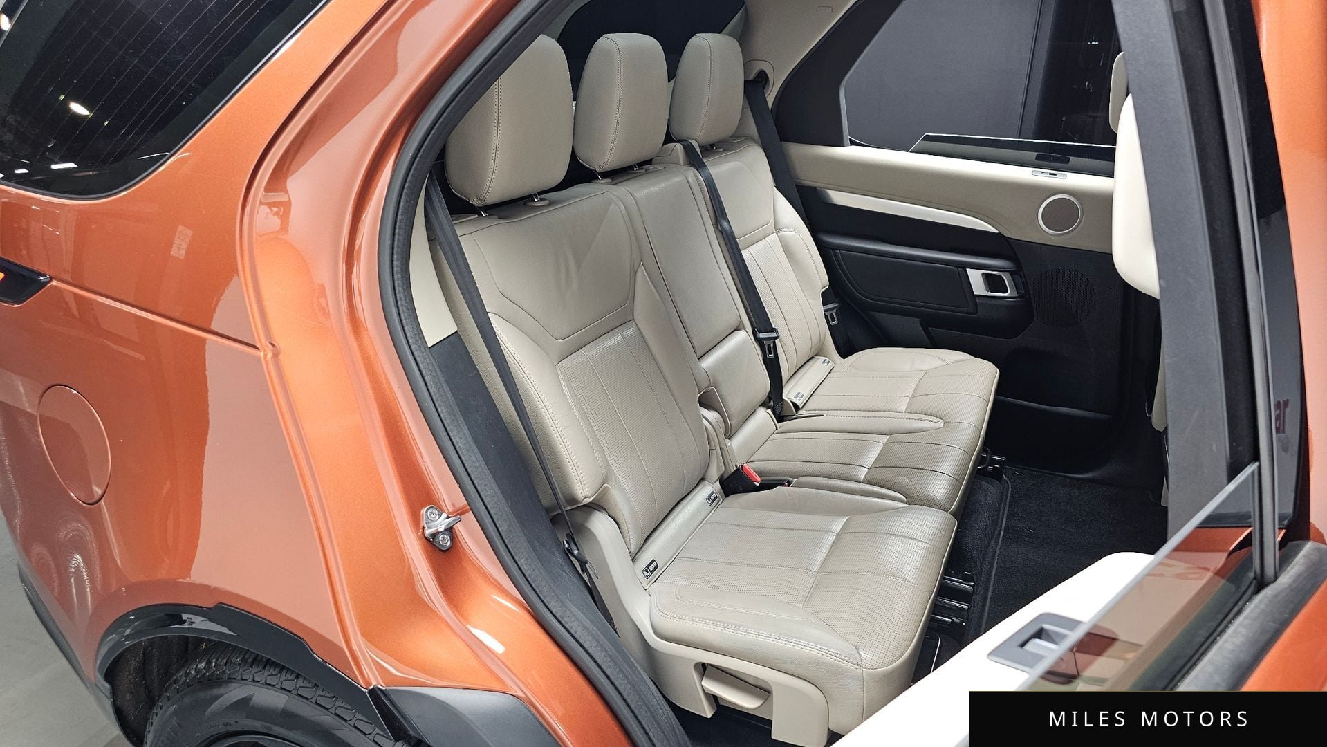 Land Rover Discovery 2020 — миниатюра 11