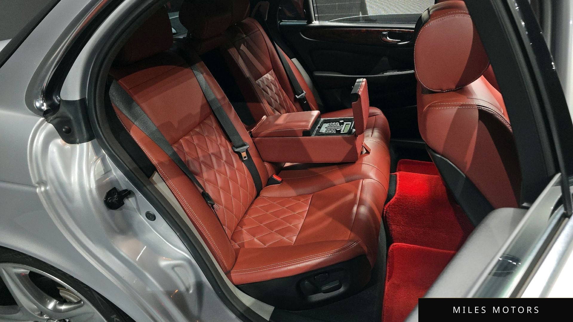 Jaguar XJ-8 2005 — миниатюра 12