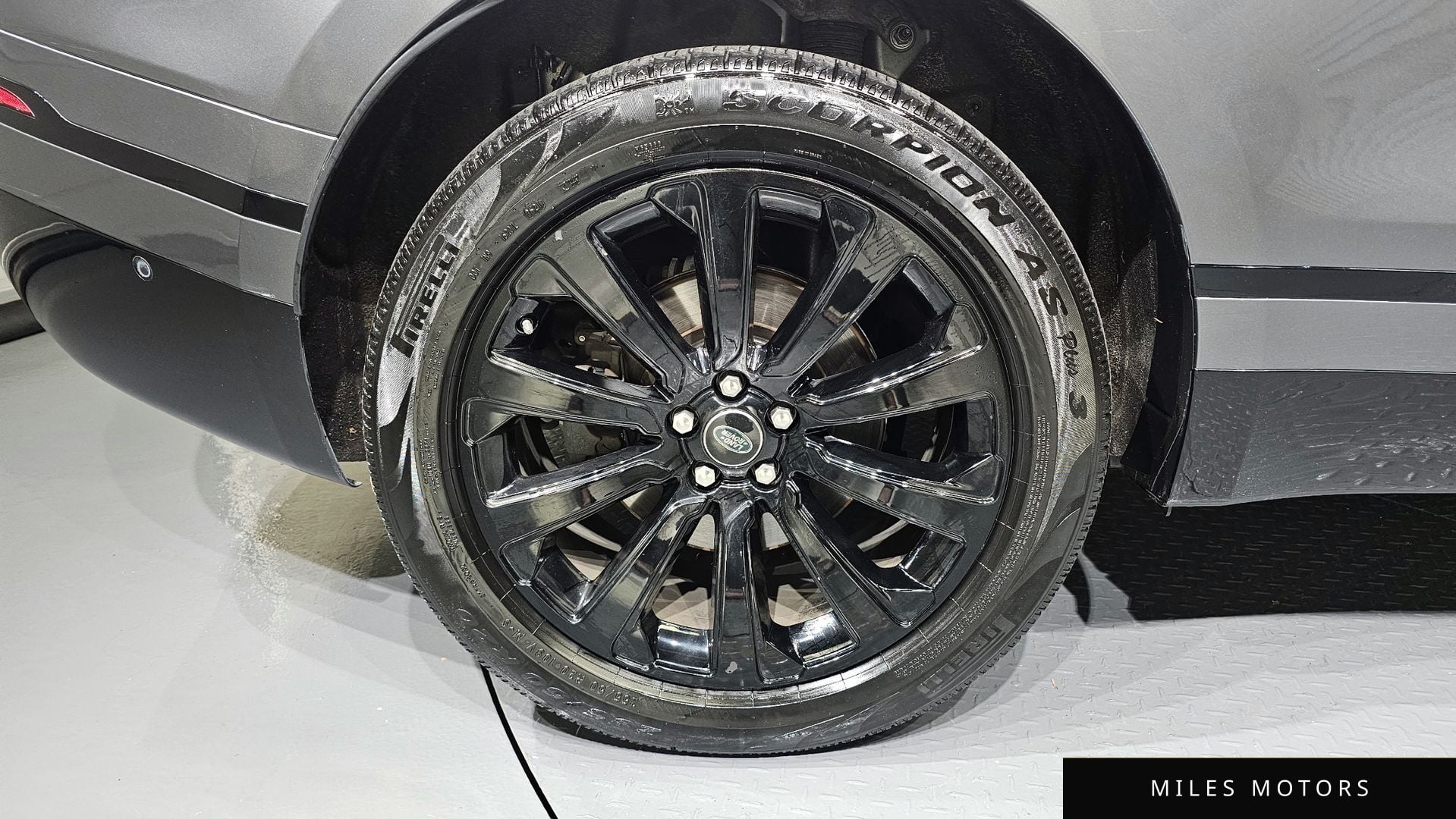 Land Rover 레인지로버 벨라 2018 — миниатюра 5