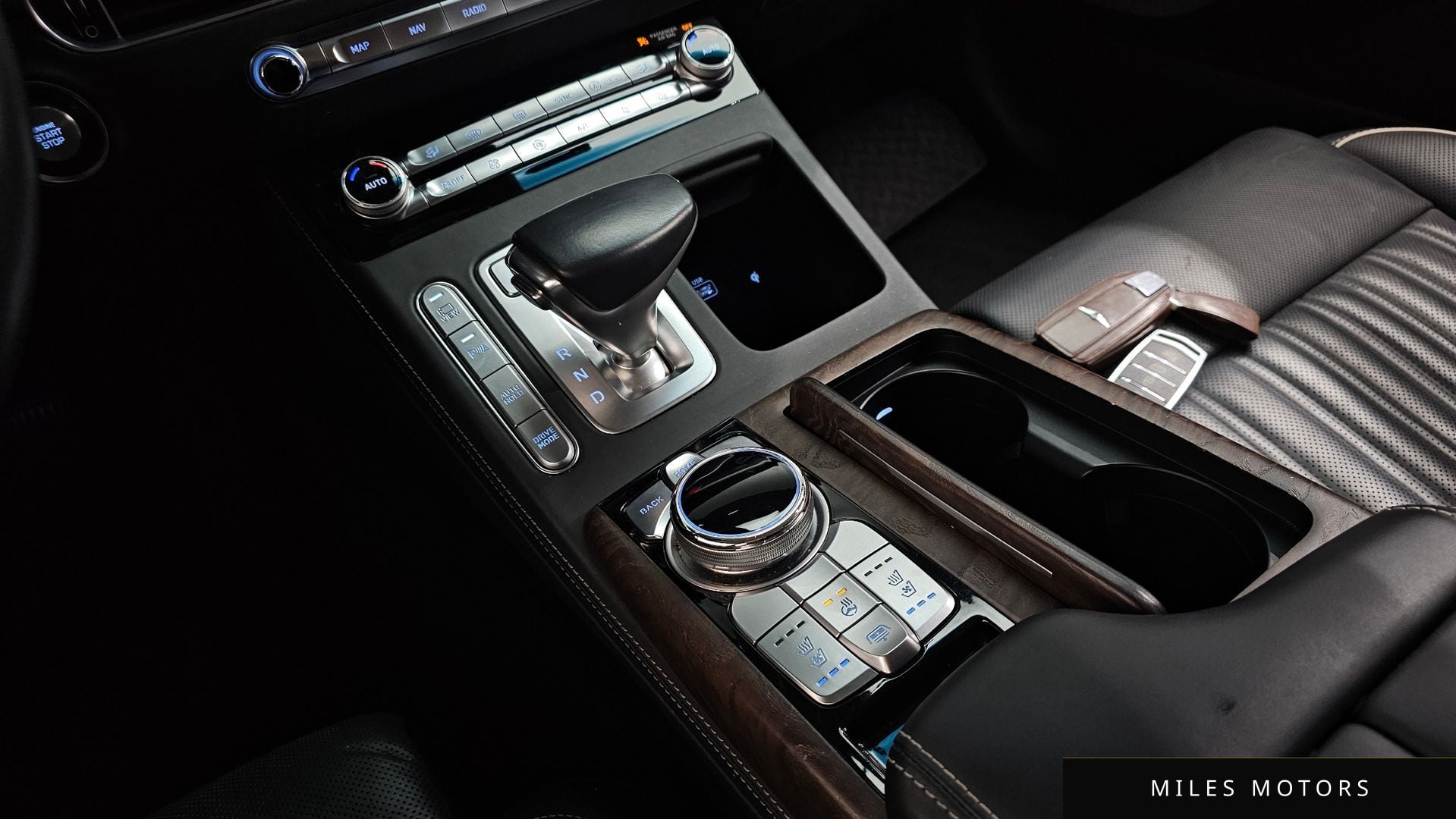 Genesis G90 2019 — миниатюра 9