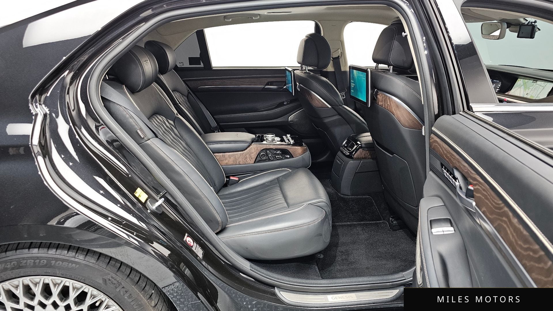 Genesis G90 2019 — миниатюра 12
