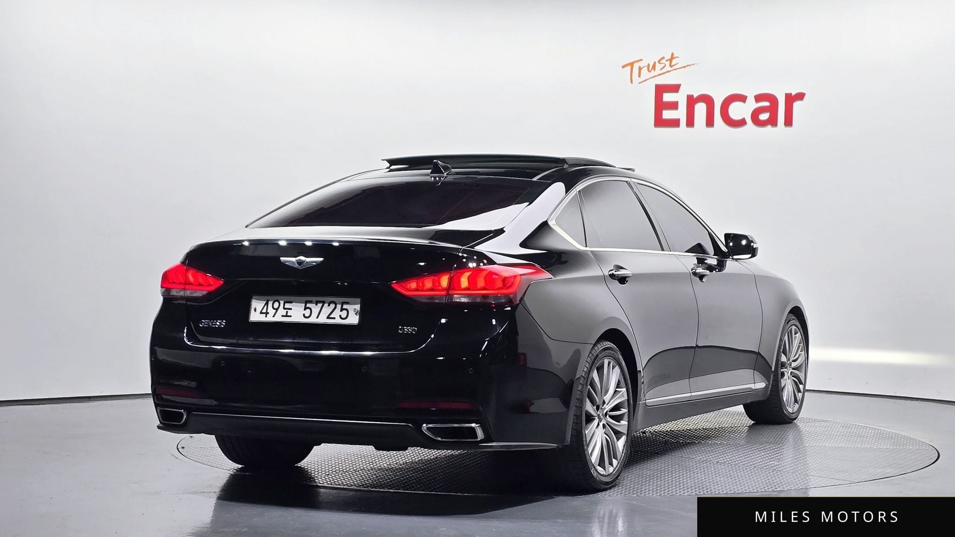 Hyundai Genesis 2016 — миниатюра 2