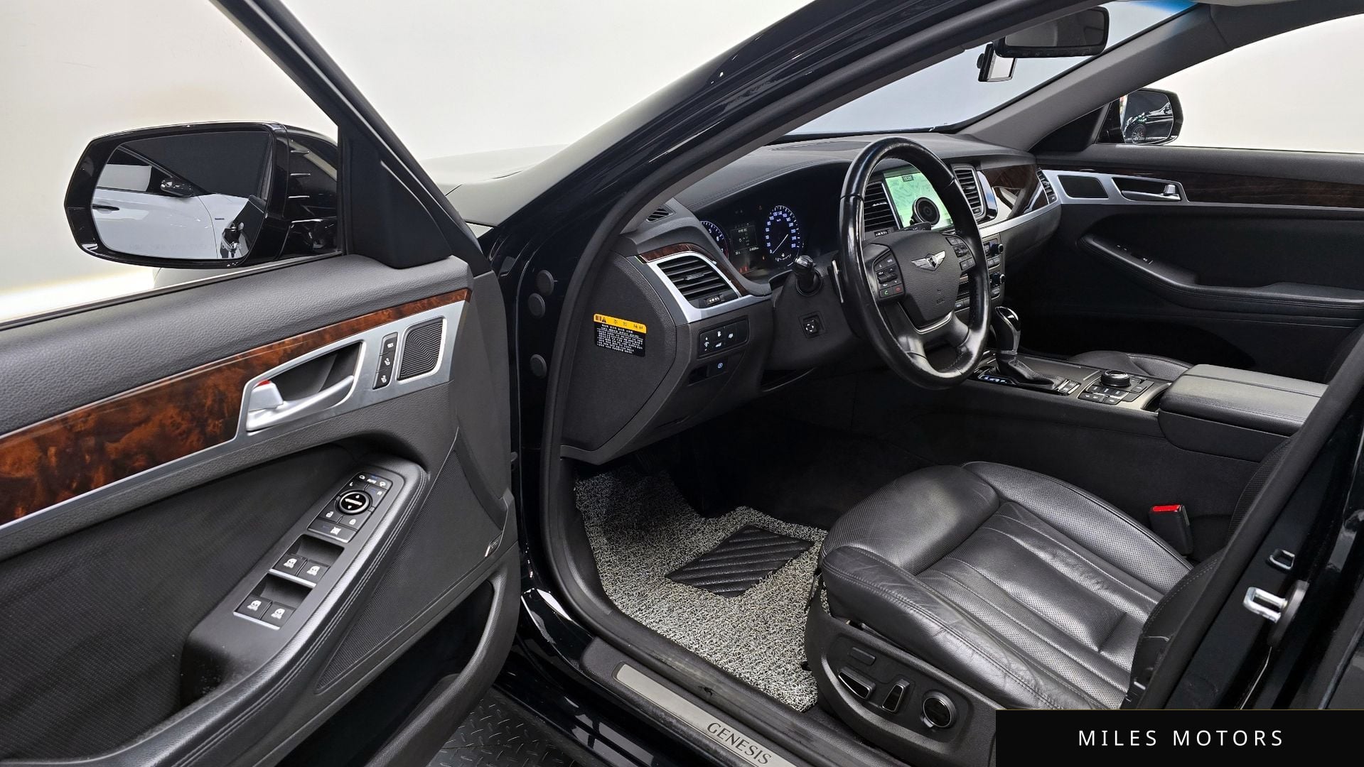 Hyundai Genesis 2016 — миниатюра 11