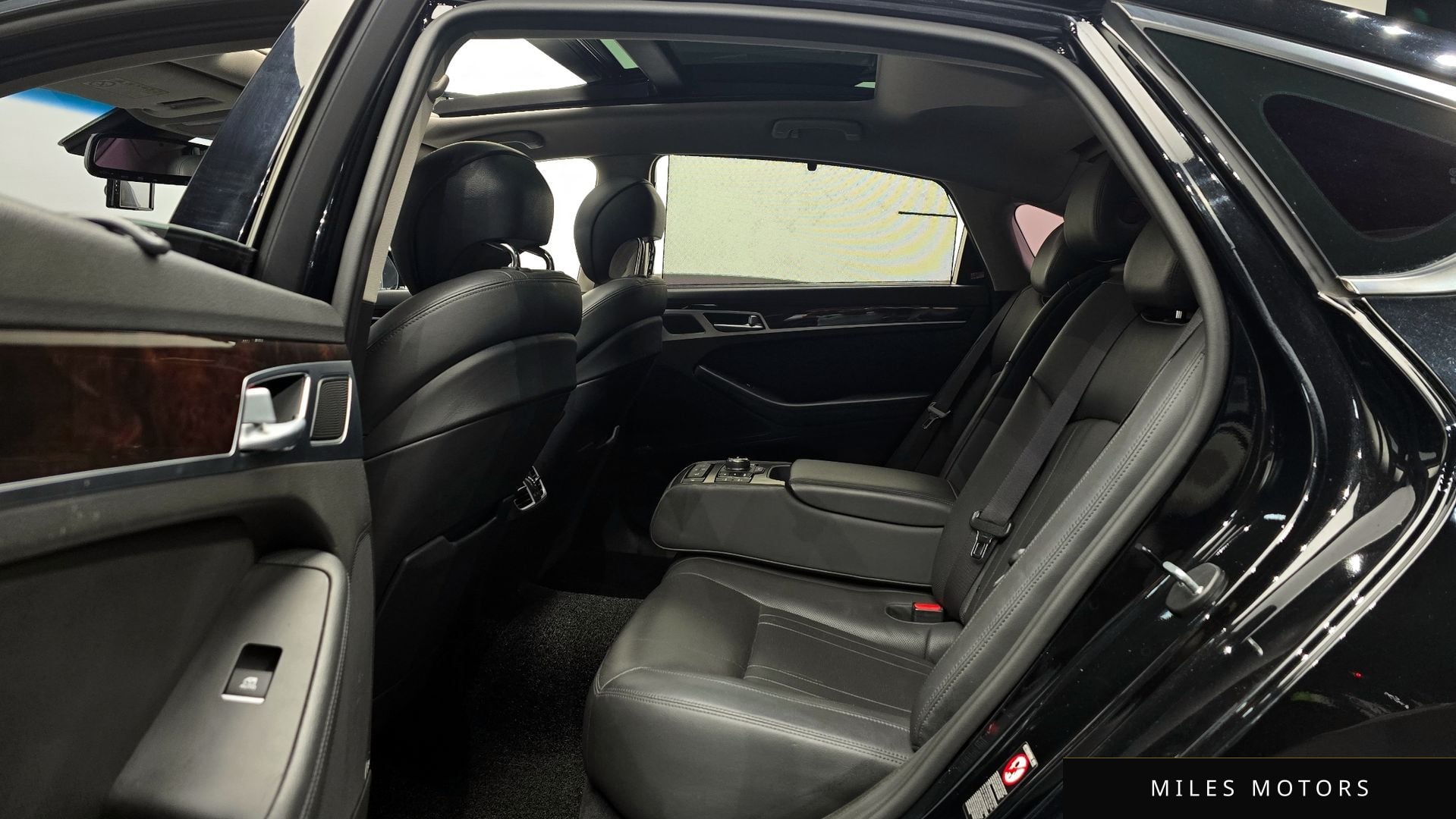 Hyundai Genesis 2016 — миниатюра 12