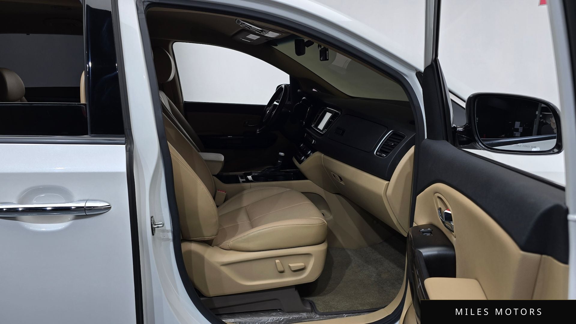 Kia Canival 2018 — миниатюра 11