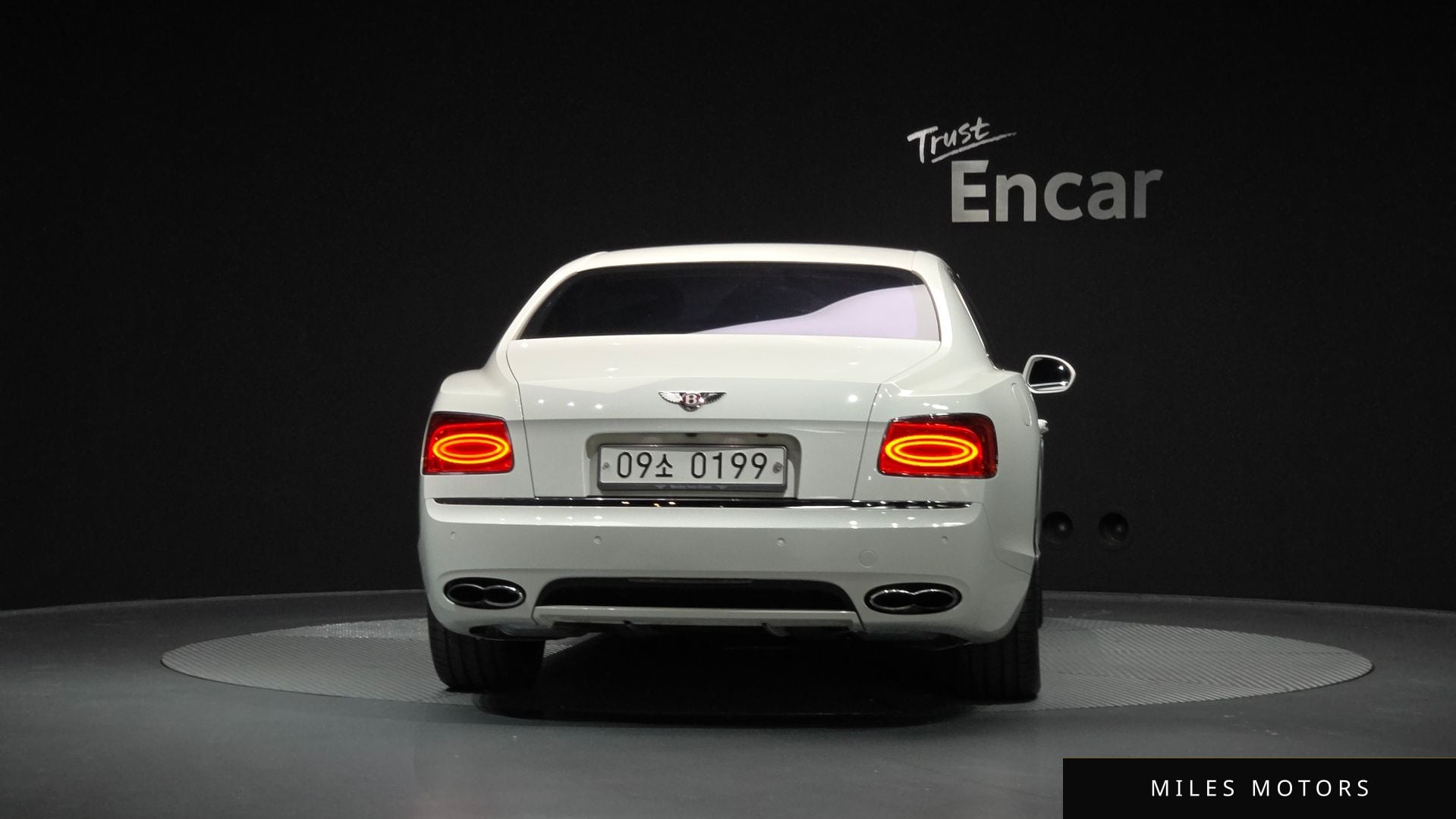 Bentley Flying Spur 2016 — миниатюра 4