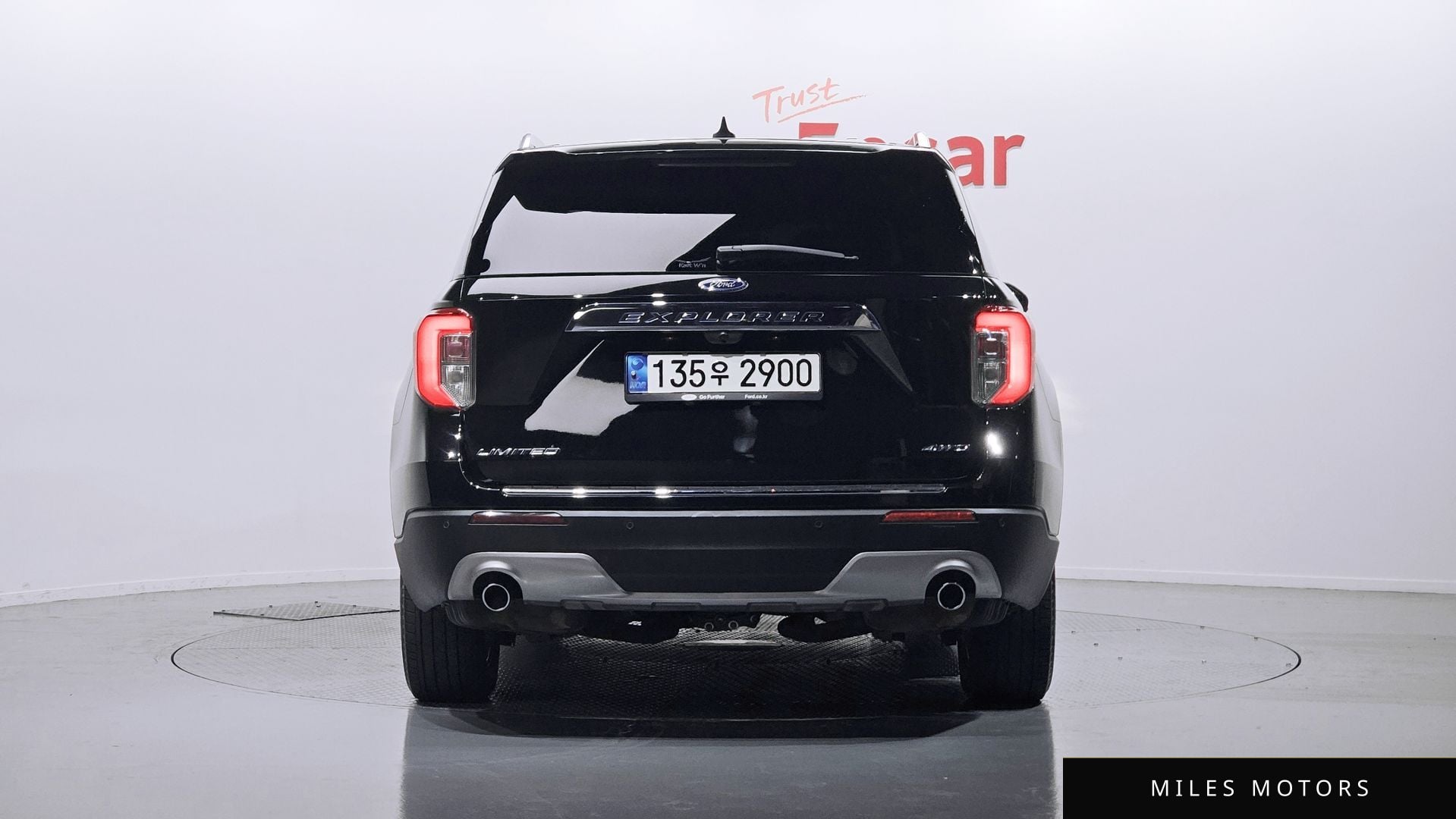 Ford Explorer 2021 — миниатюра 4