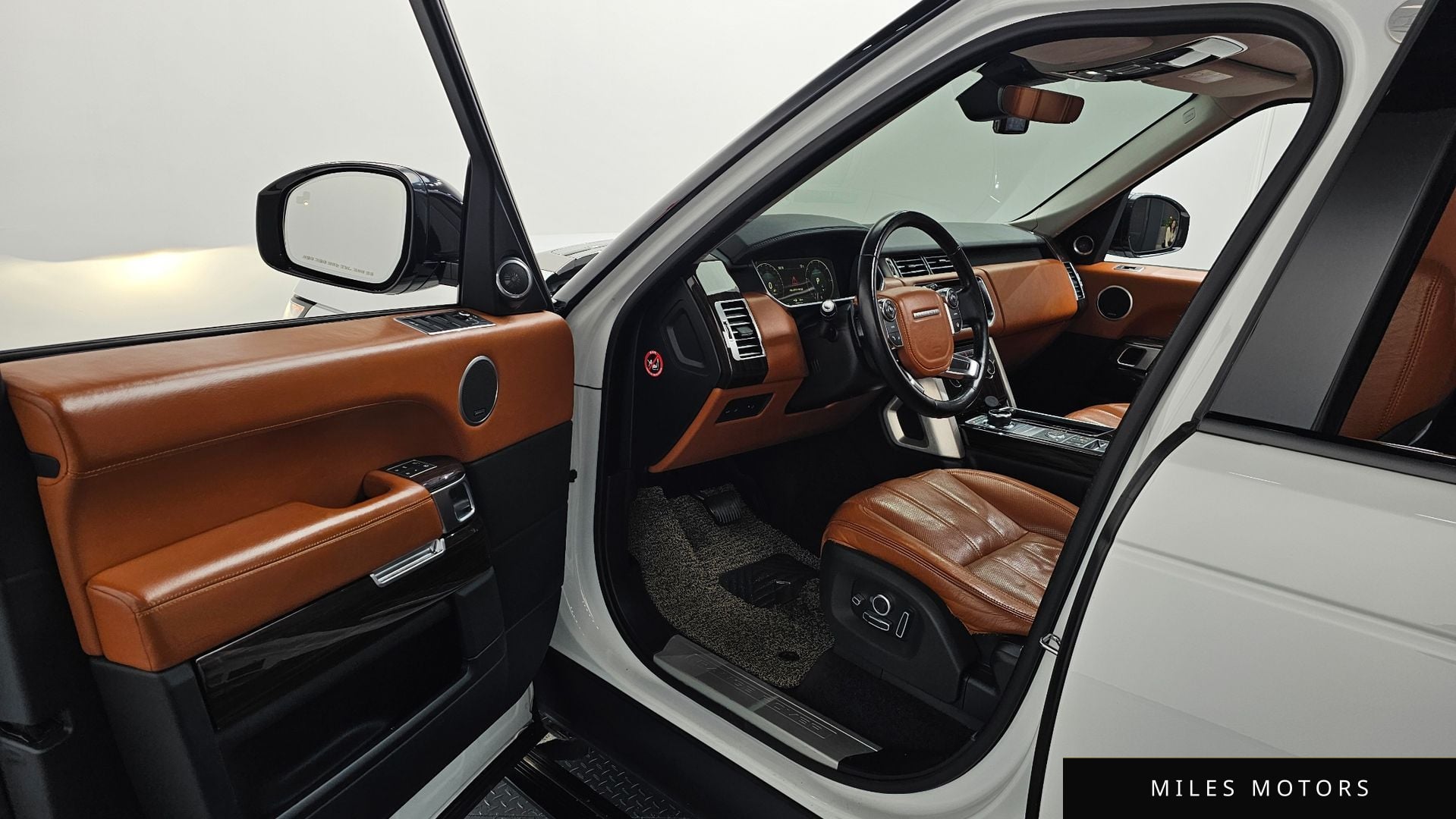 Land Rover Range Rover 2017 — миниатюра 10
