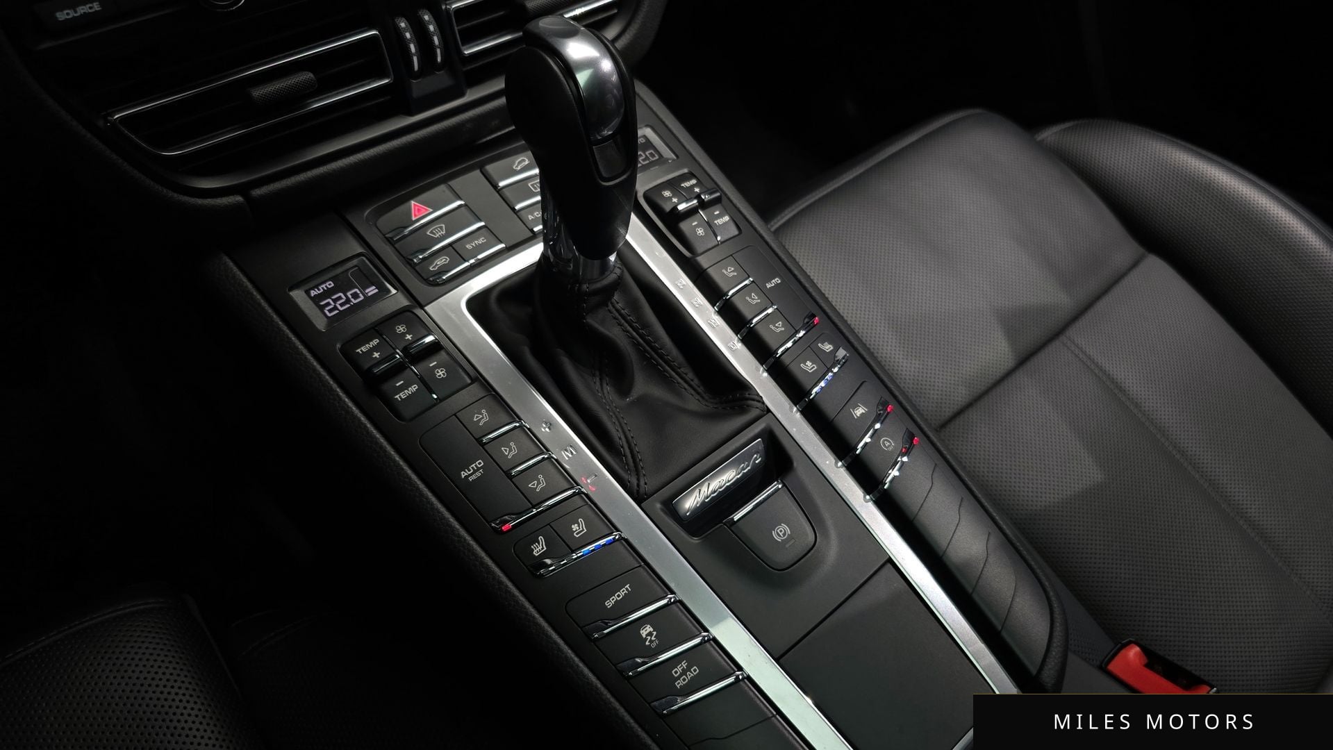 Porsche Macan 2019 — миниатюра 9