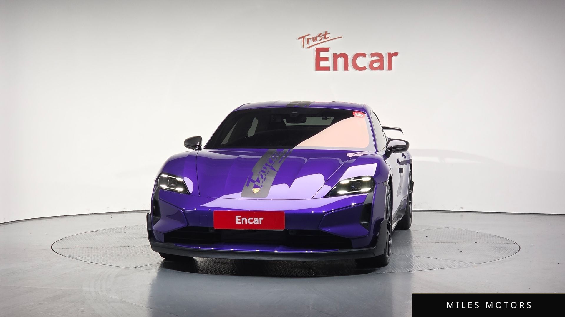 Porsche Taycan 2025 — миниатюра 2