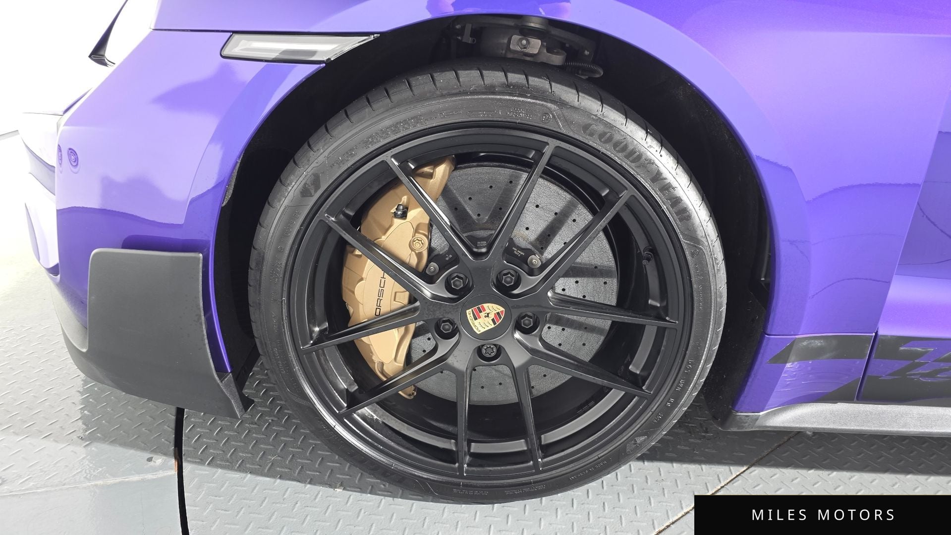 Porsche Taycan 2025 — миниатюра 4