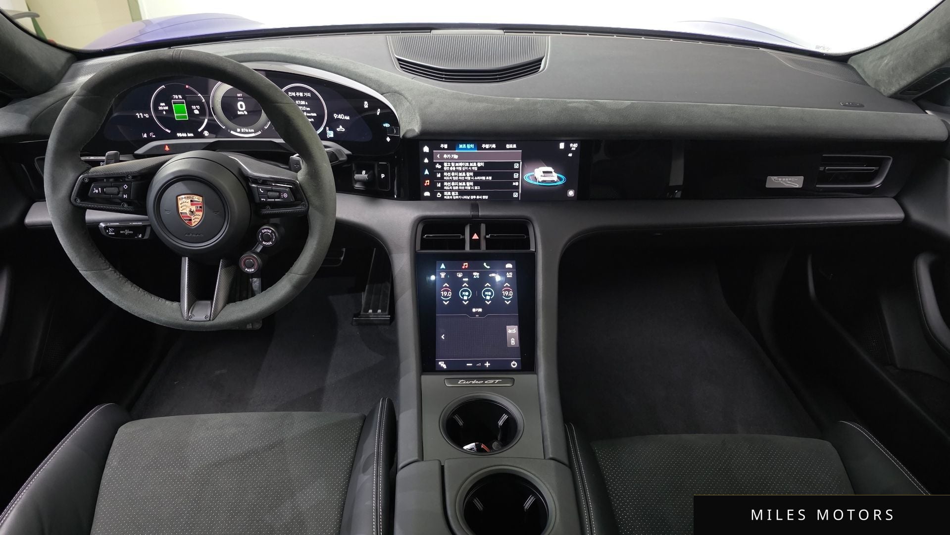 Porsche Taycan 2025 — миниатюра 6