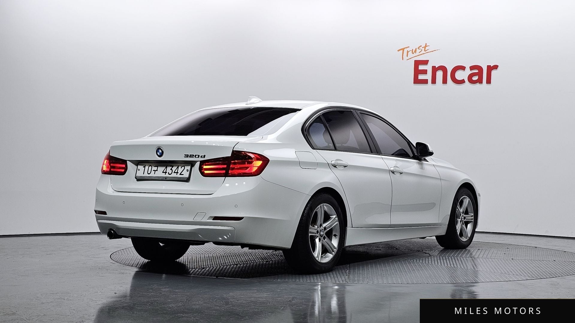 BMW 3 Series (F30) 2013 — миниатюра 2