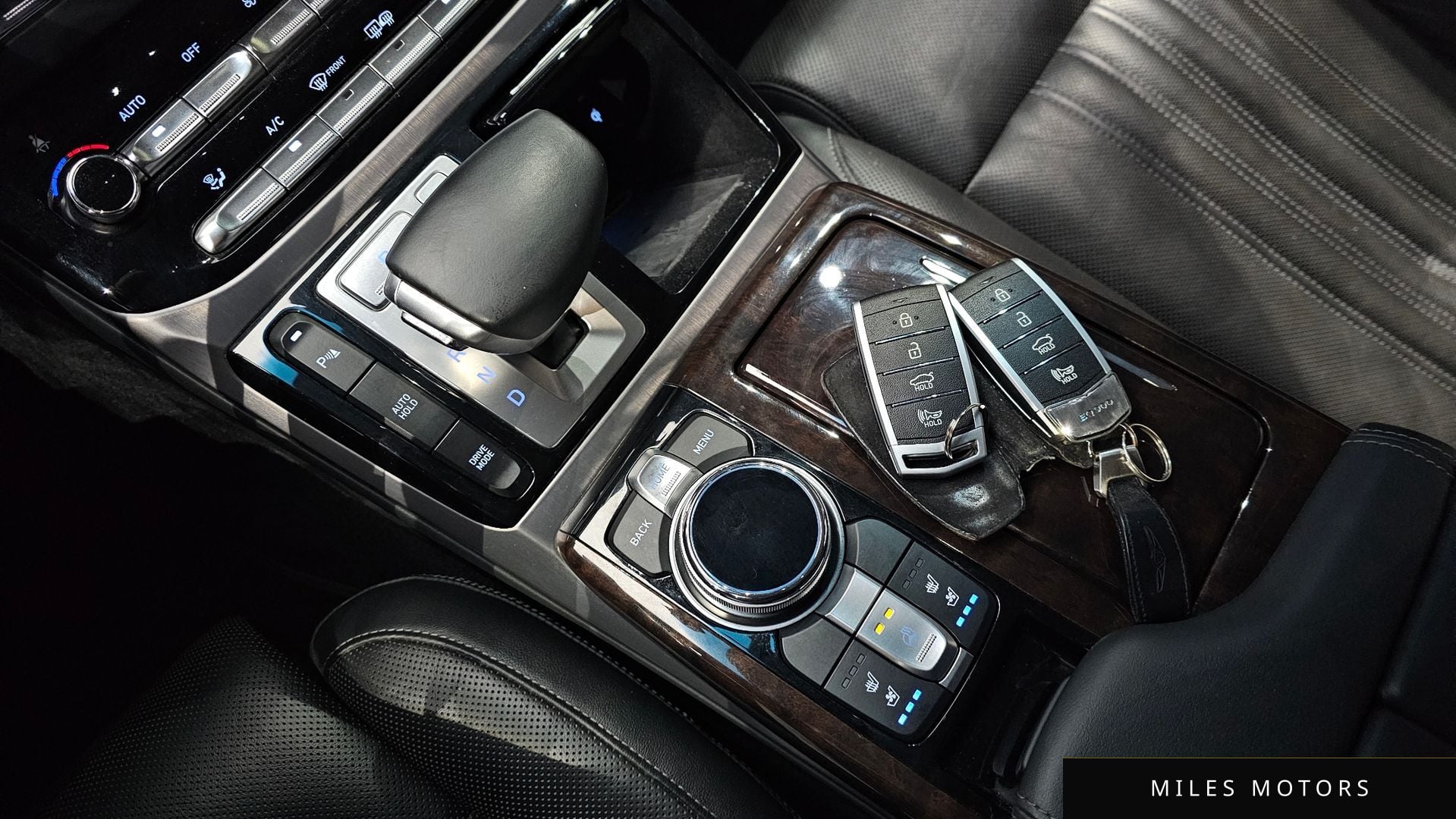 Genesis EQ900 2016 — миниатюра 9