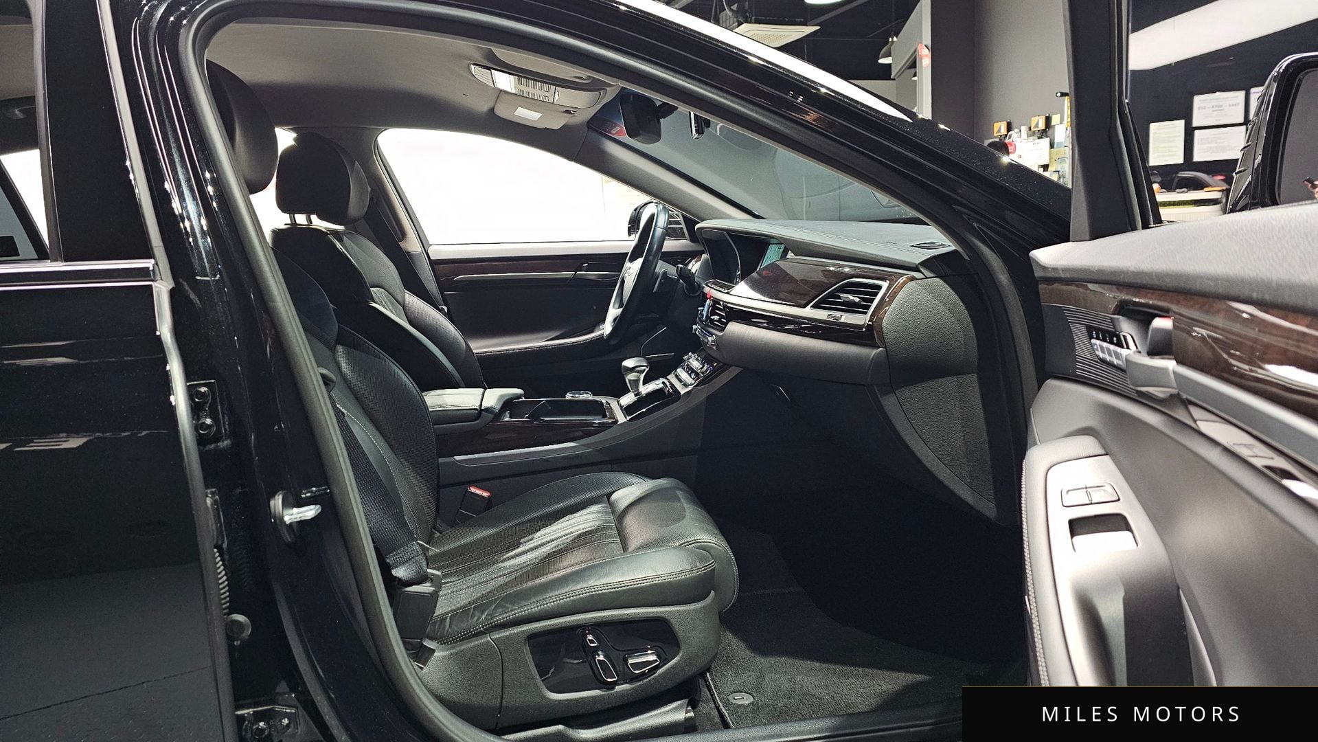 Genesis EQ900 2016 — миниатюра 10