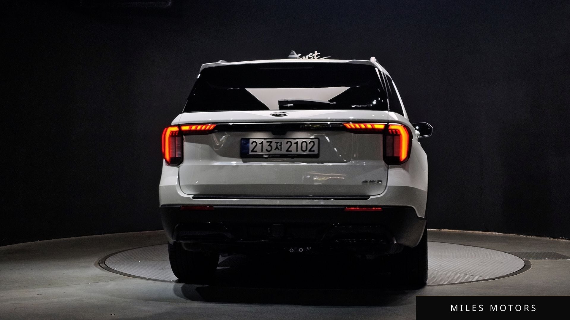 Ford Explorer 2025 — миниатюра 4