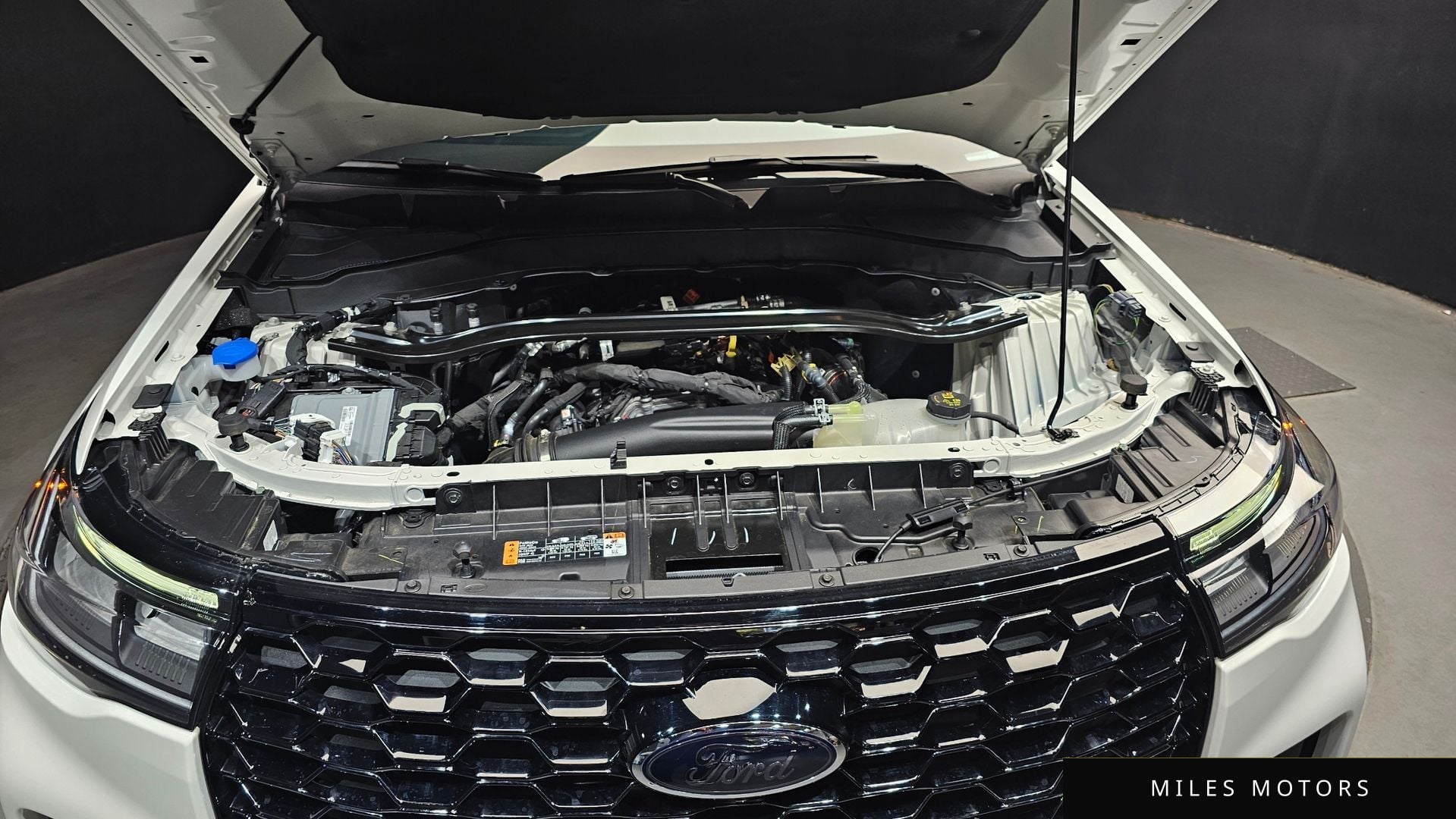 Ford Explorer 2025 — миниатюра 6