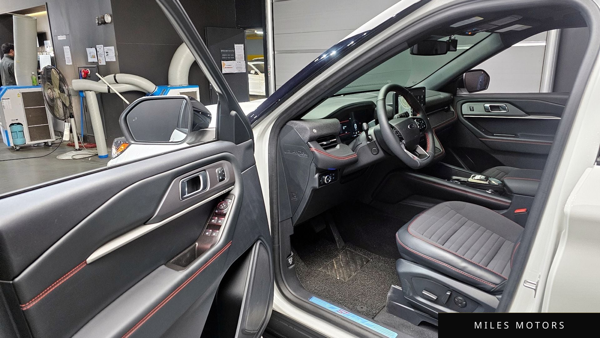 Ford Explorer 2025 — миниатюра 10