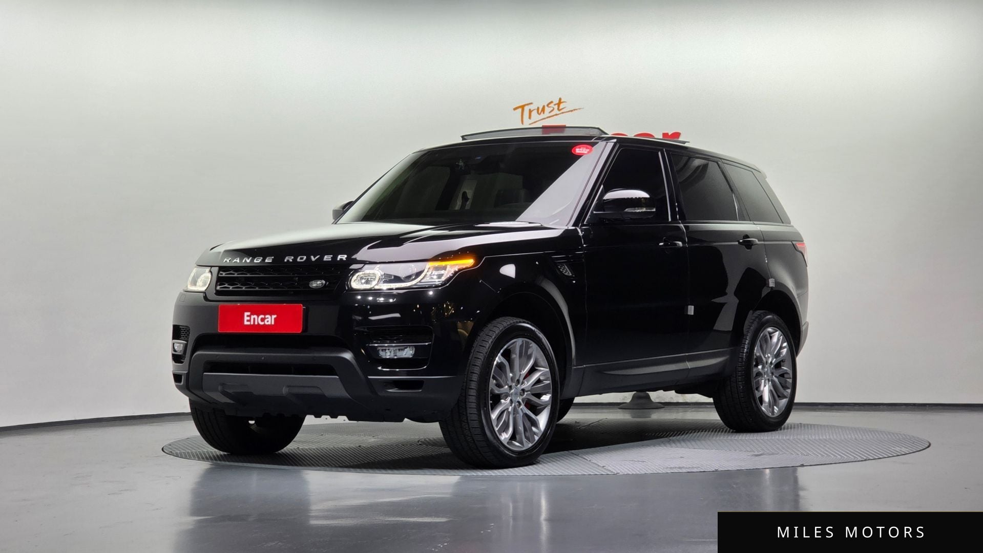 Land Rover Range Rover Sport 2016 — фото 1 из 12