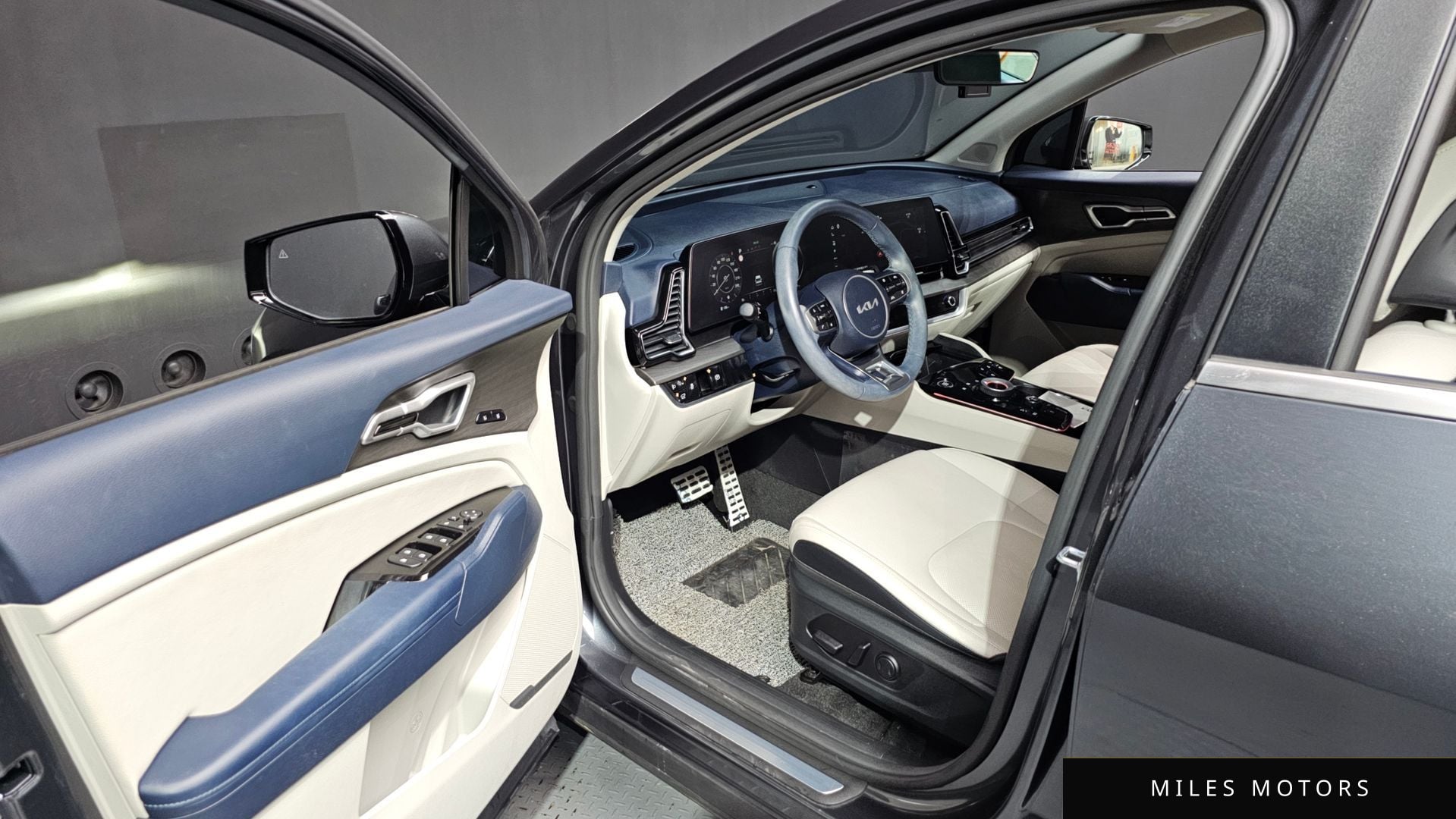 Kia Sportage 2023 — миниатюра 10