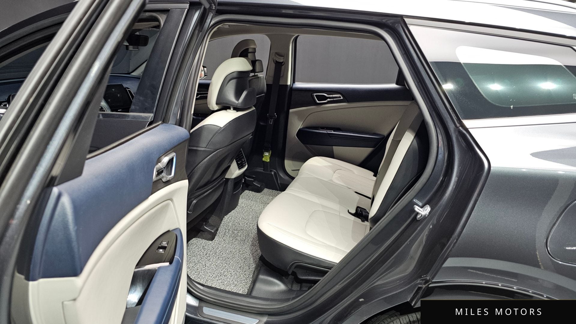 Kia Sportage 2023 — миниатюра 12