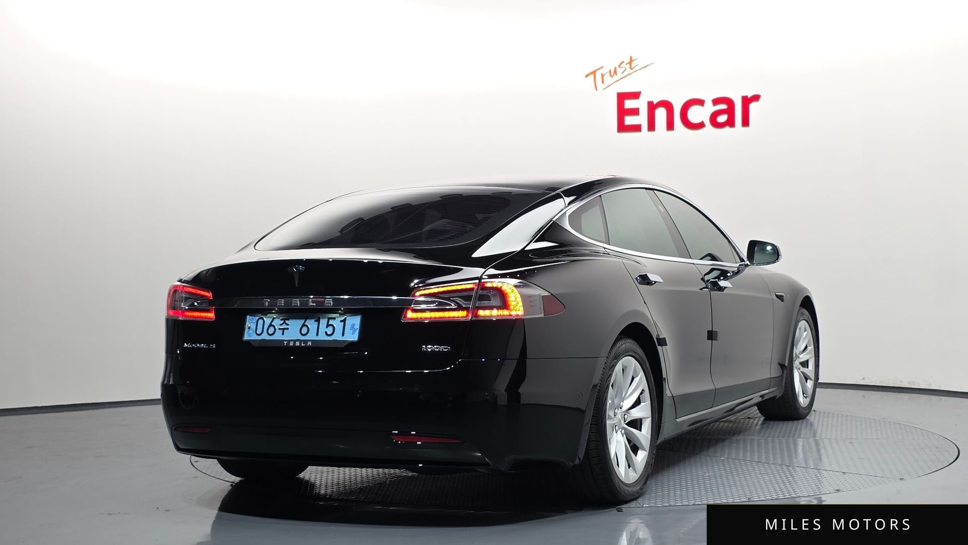 Tesla 모델 S 2019 — миниатюра 2