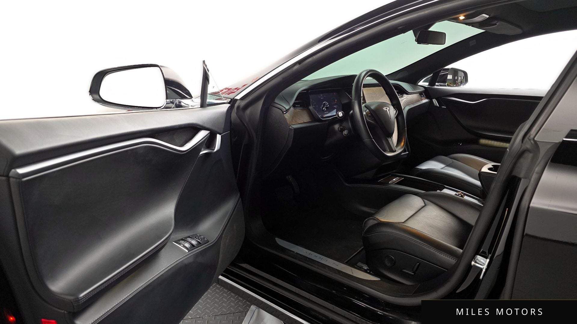 Tesla 모델 S 2019 — миниатюра 10
