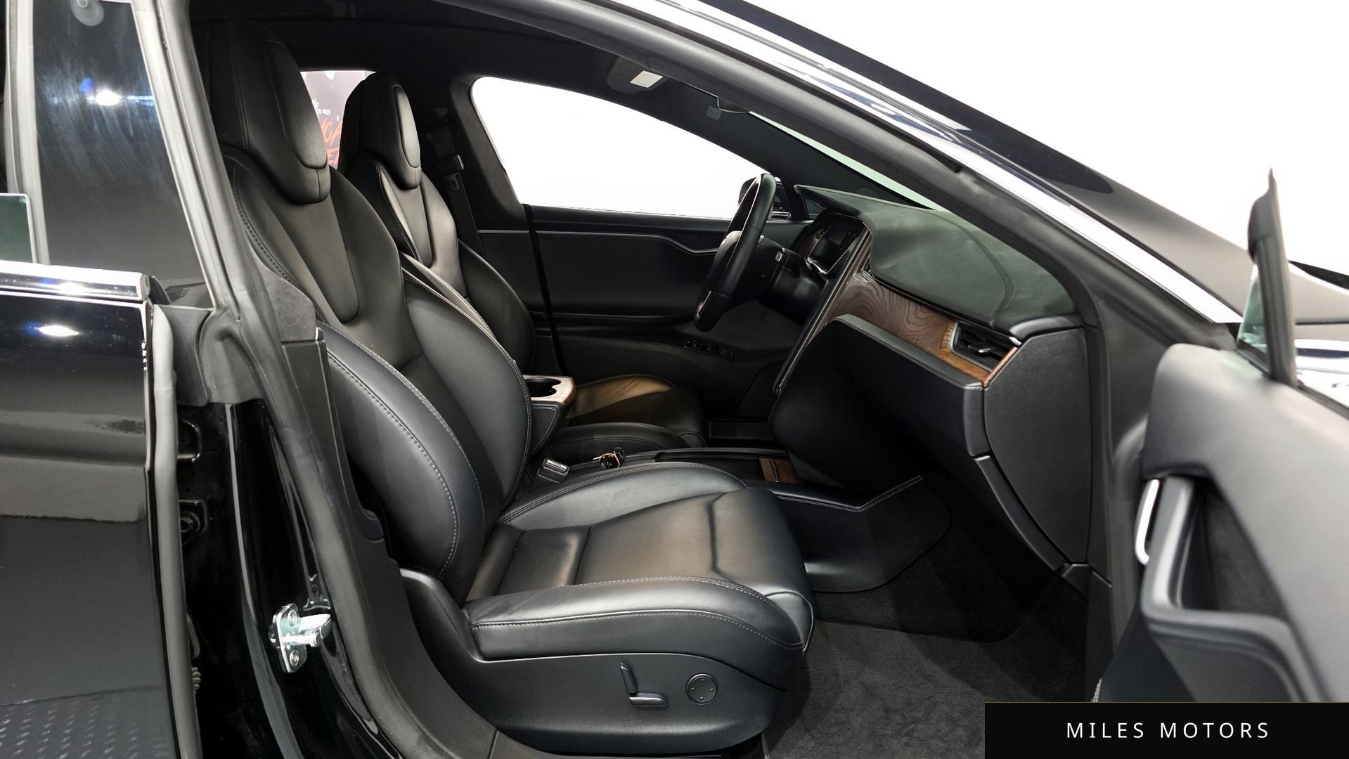 Tesla 모델 S 2019 — миниатюра 11