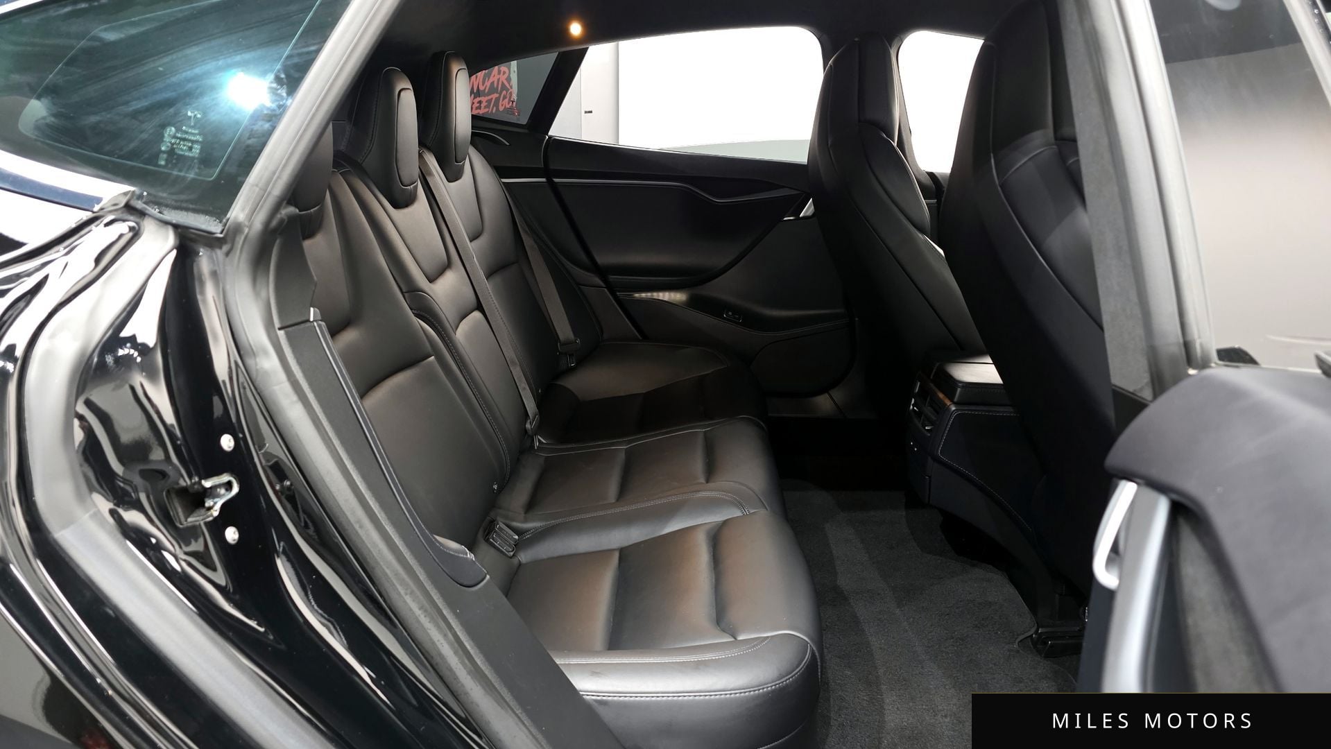 Tesla 모델 S 2019 — миниатюра 12