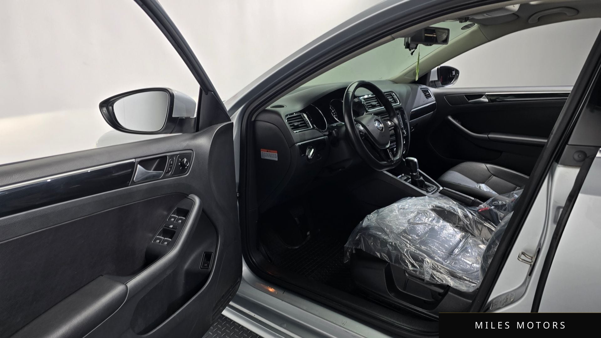 Volkswagen Jetta 2015 — миниатюра 10