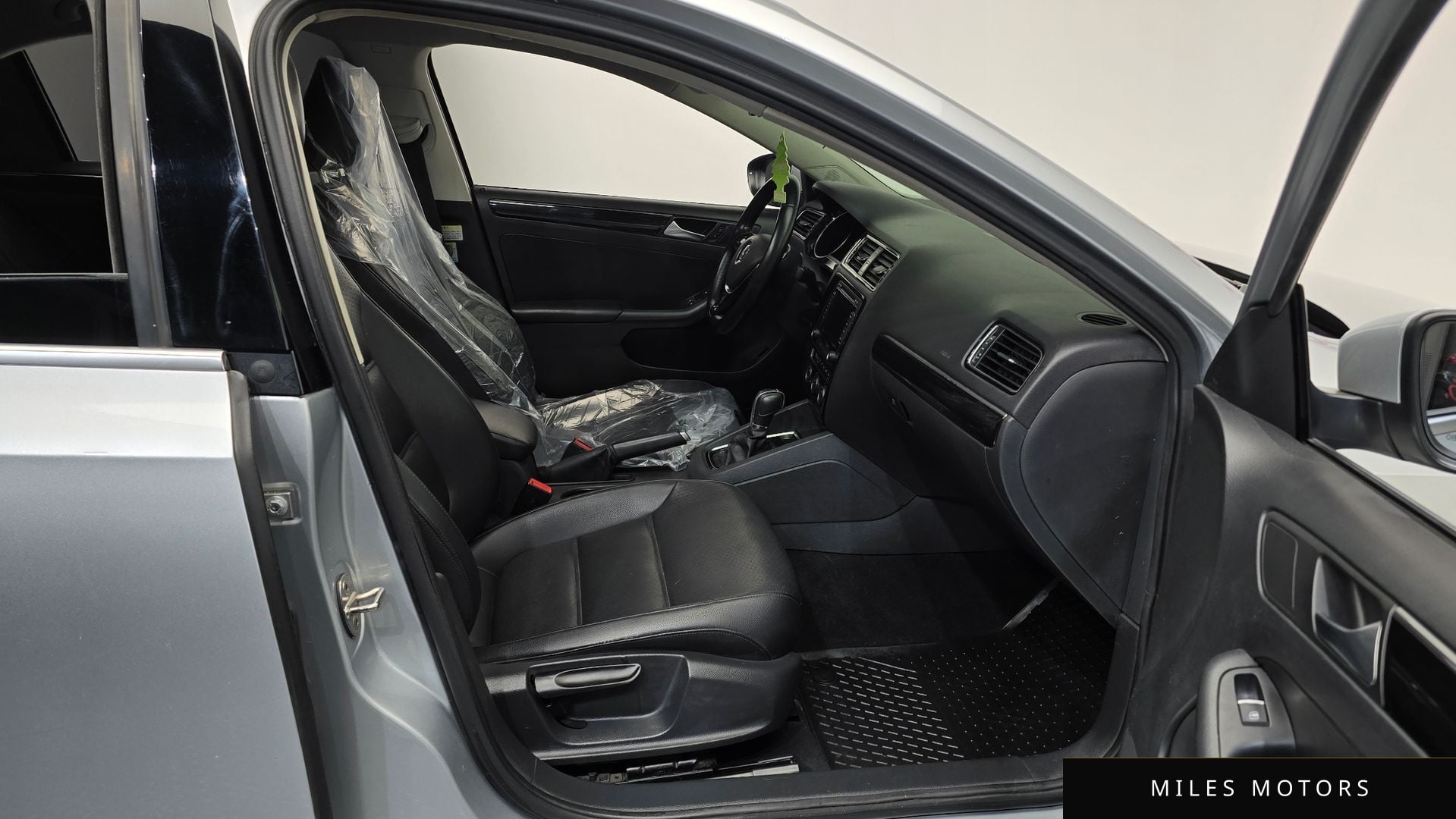 Volkswagen Jetta 2015 — миниатюра 11
