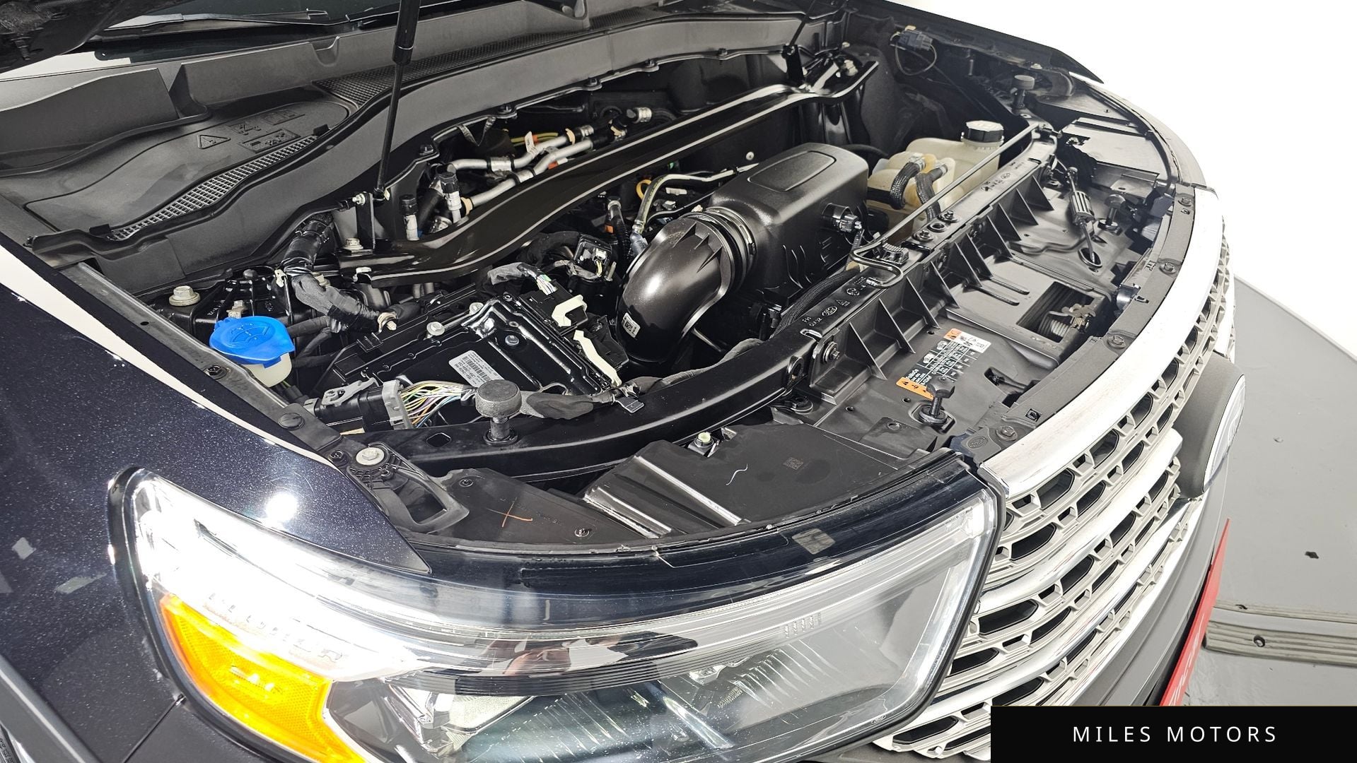 Ford Explorer 2022 — миниатюра 6
