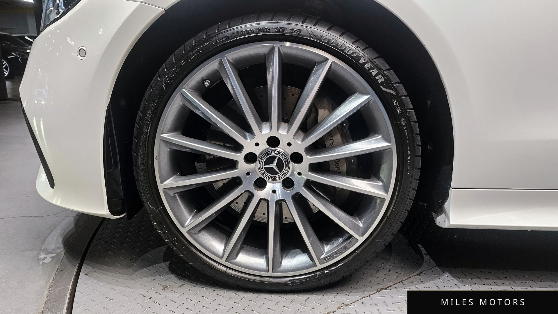 Mercedes-Benz E-Class W213 2023 — миниатюра 5
