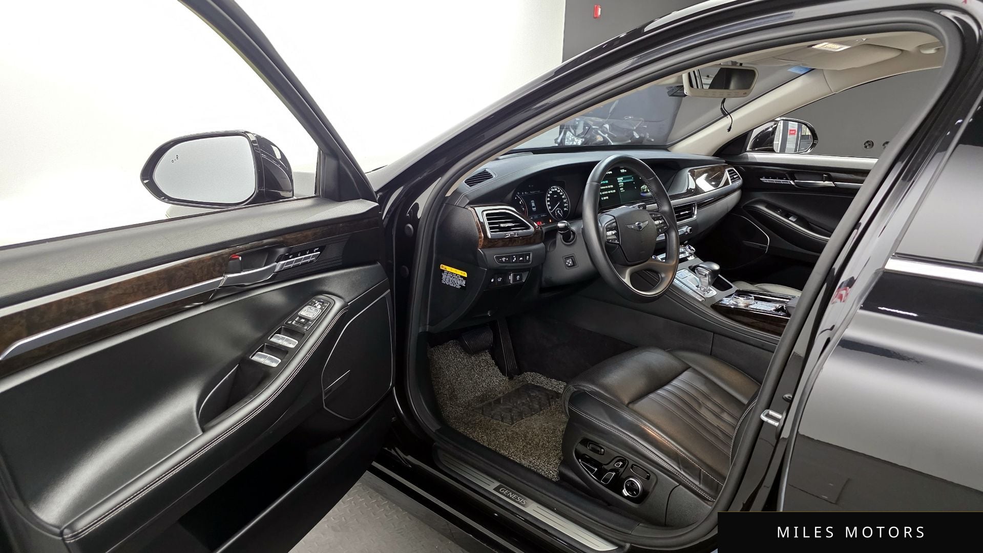 Genesis G90 2019 — миниатюра 10