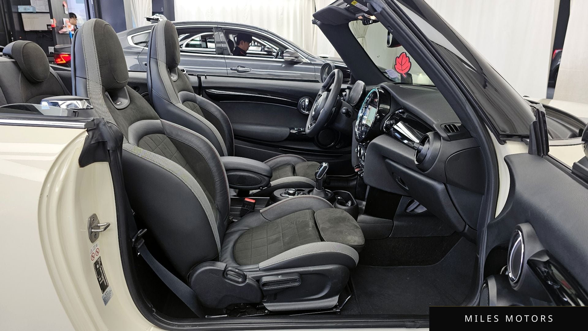 MINI Cooper Convertible 2022 — миниатюра 11