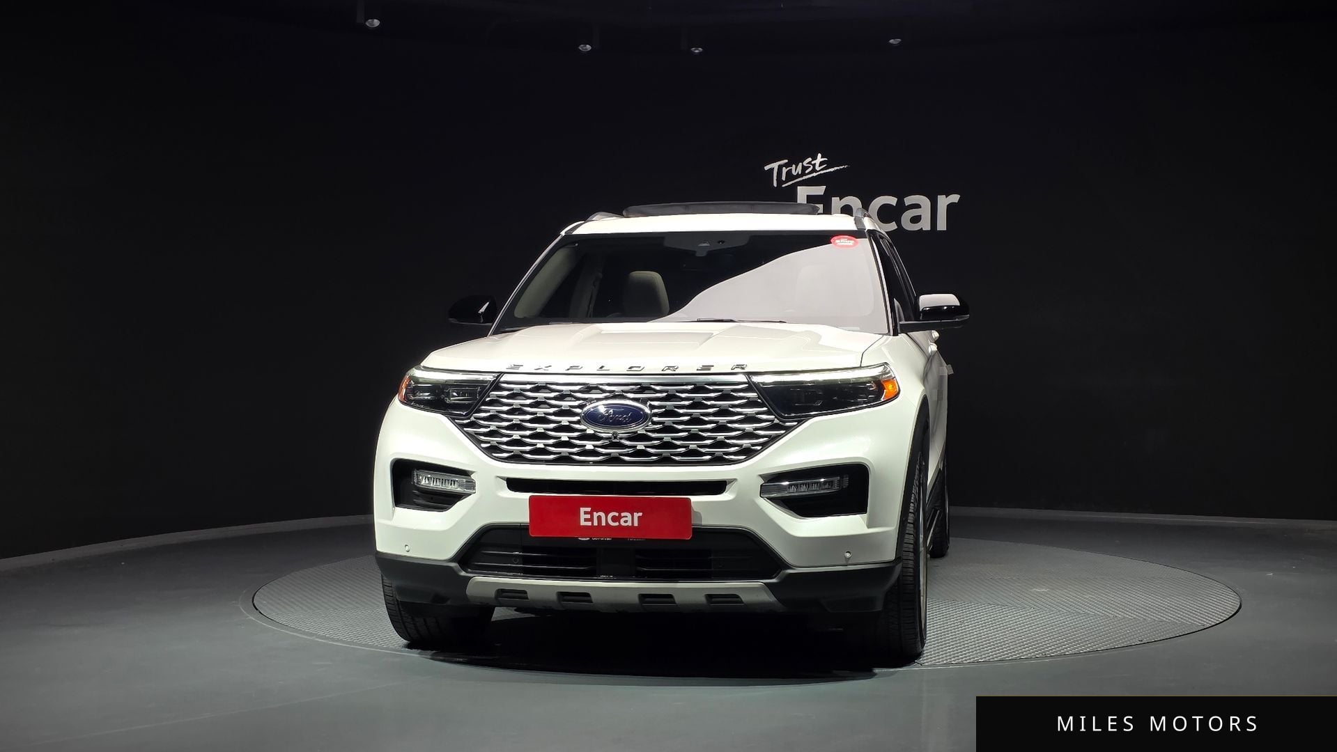 Ford Explorer 2022 — миниатюра 3